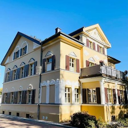 Traumvilla Im Herzen Hainichens Bagian luar foto