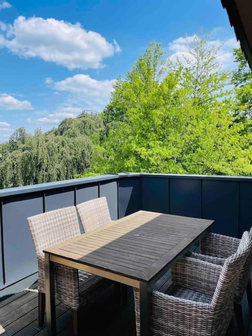 Traumvilla Im Herzen Hainichens Bagian luar foto